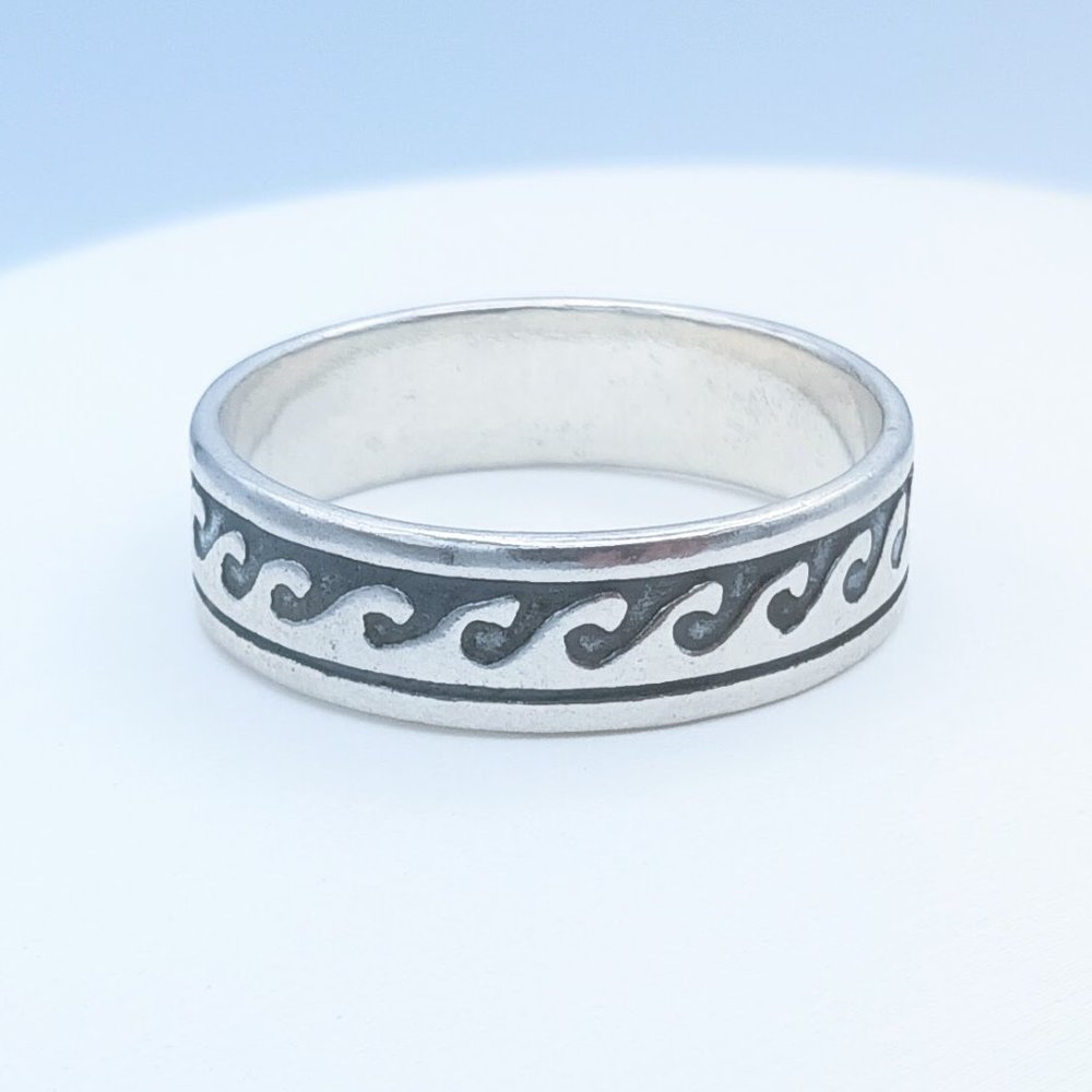 Vintage Sterling Silver Wave Scroll Oxidized Band Ring